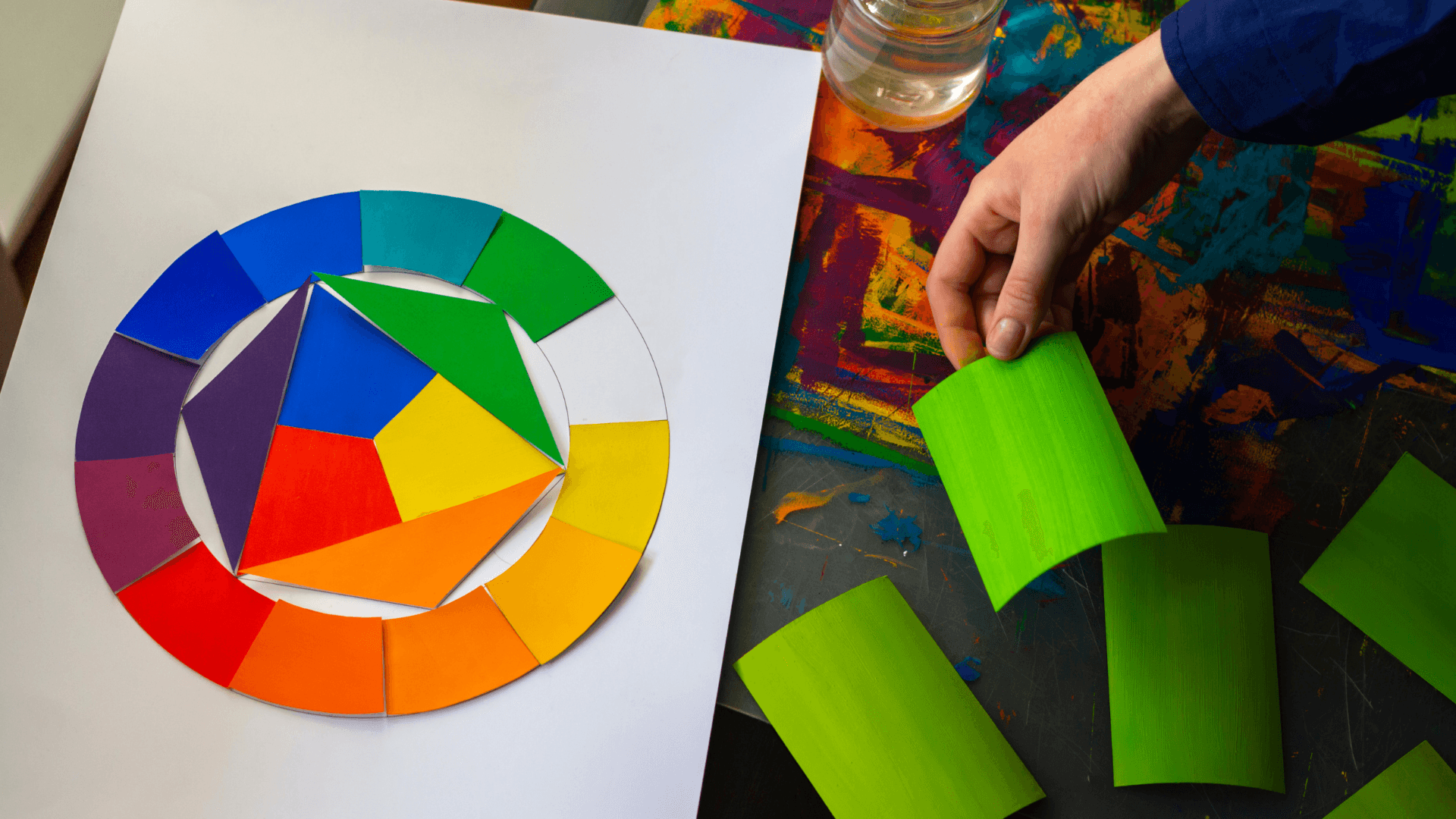 Descifrando la teoría del color en el branding moderno